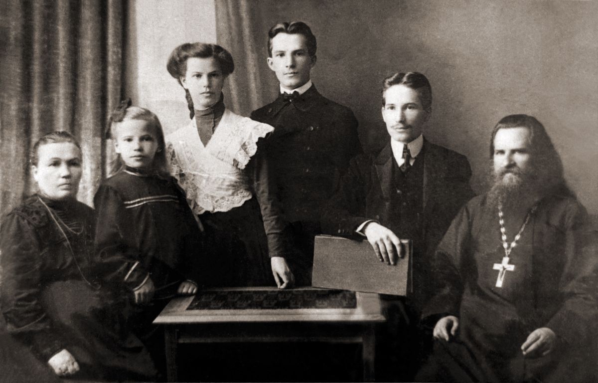 Семья Кармановых, 1910-е годы. Саратов