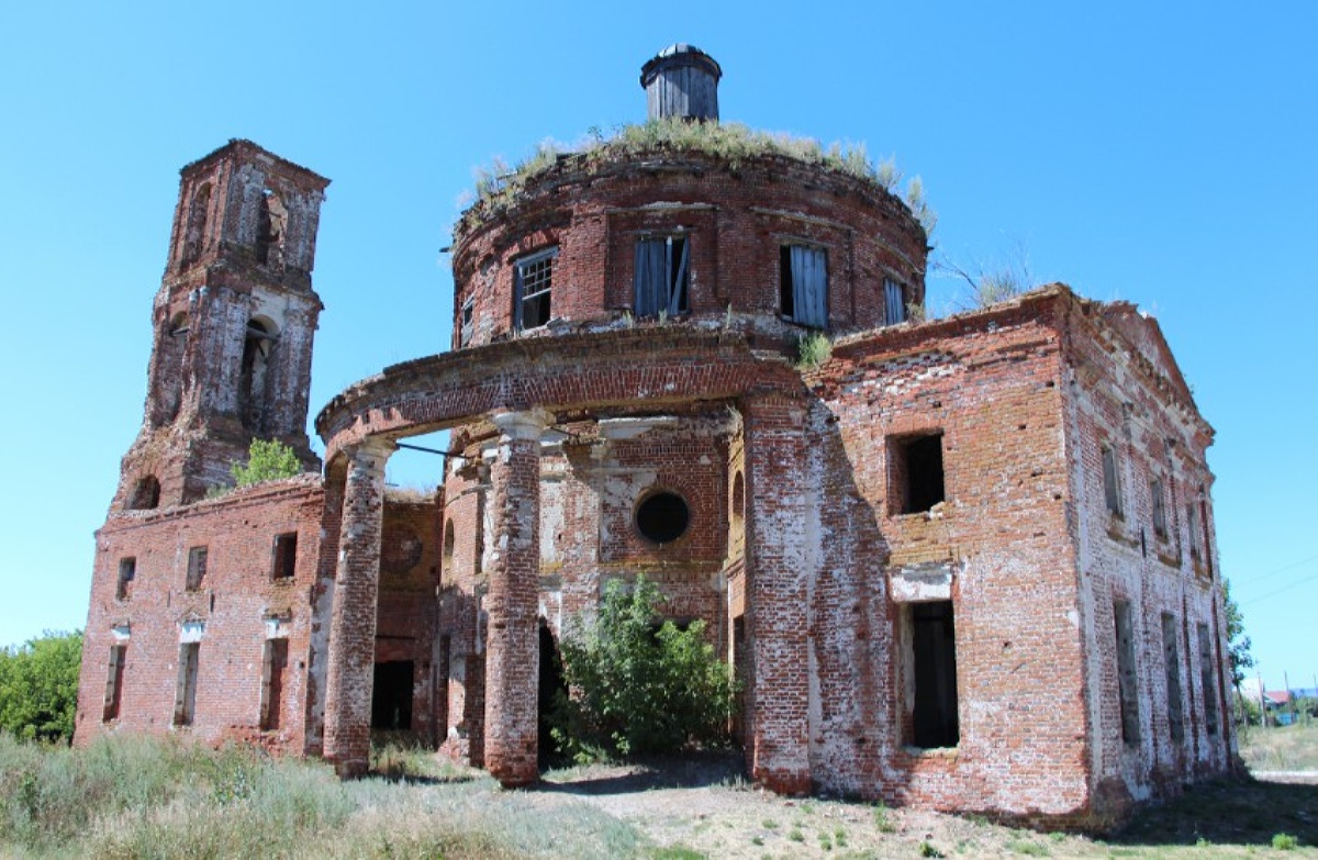 Александро-Невский разрушенный храм в с. Куракино