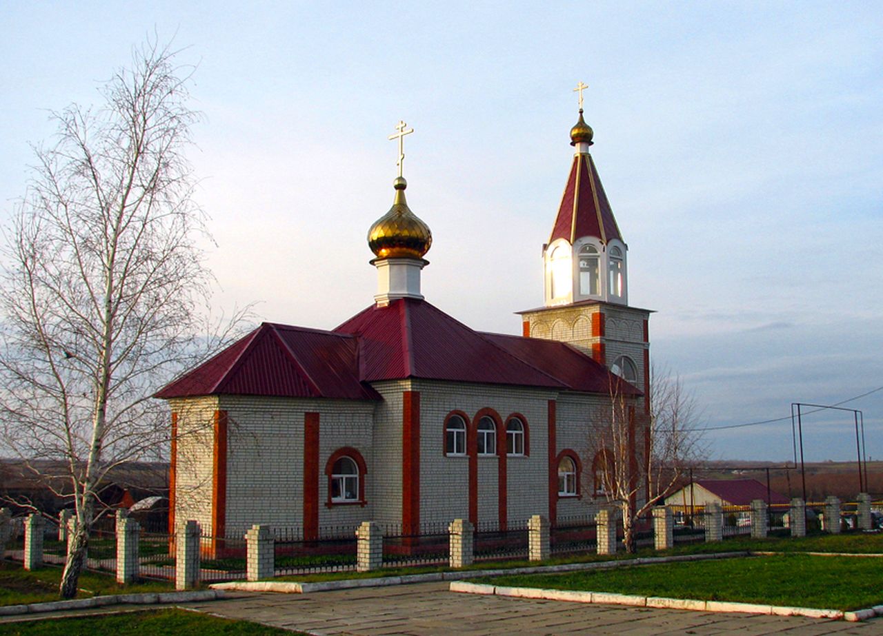 Храм поселка Первомайский Саратовской области