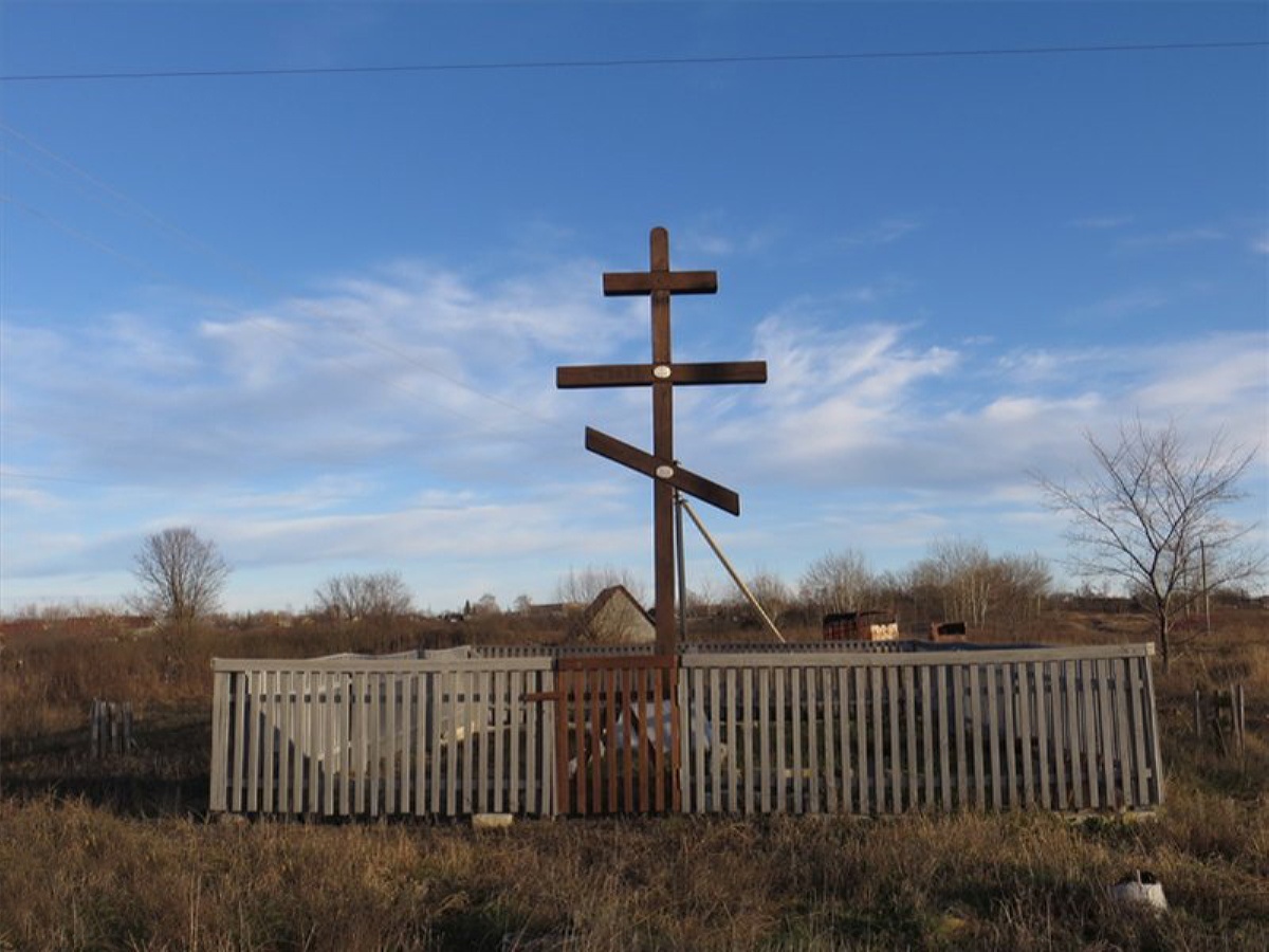  Поклонный крест в селе Потьма на месте бывшей Успенской церкви